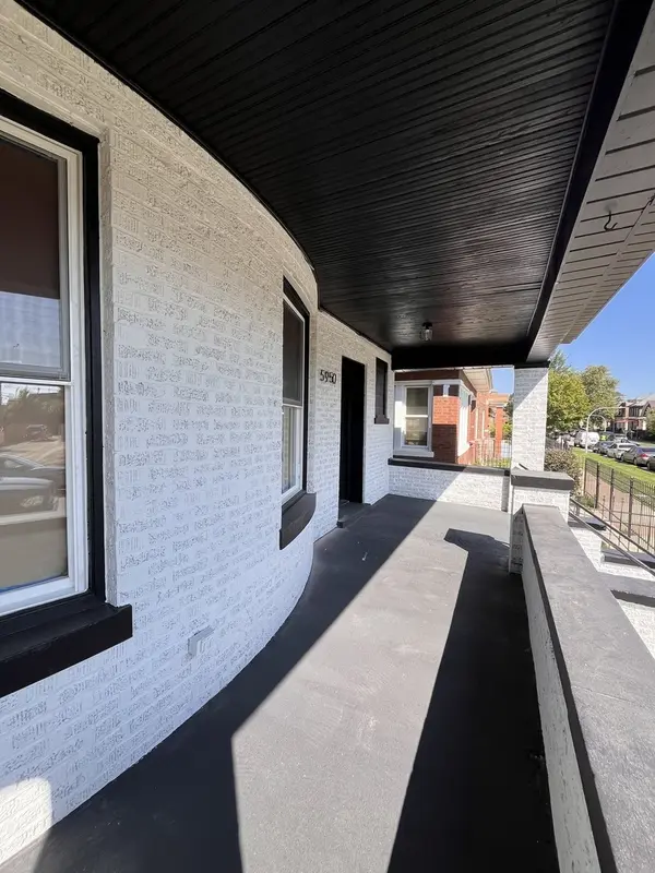 5950 S Artesian AVE, Chicago, IL 60629