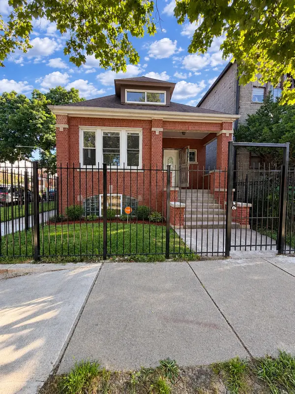 3025 E 80th PL #1, Chicago, IL 60617