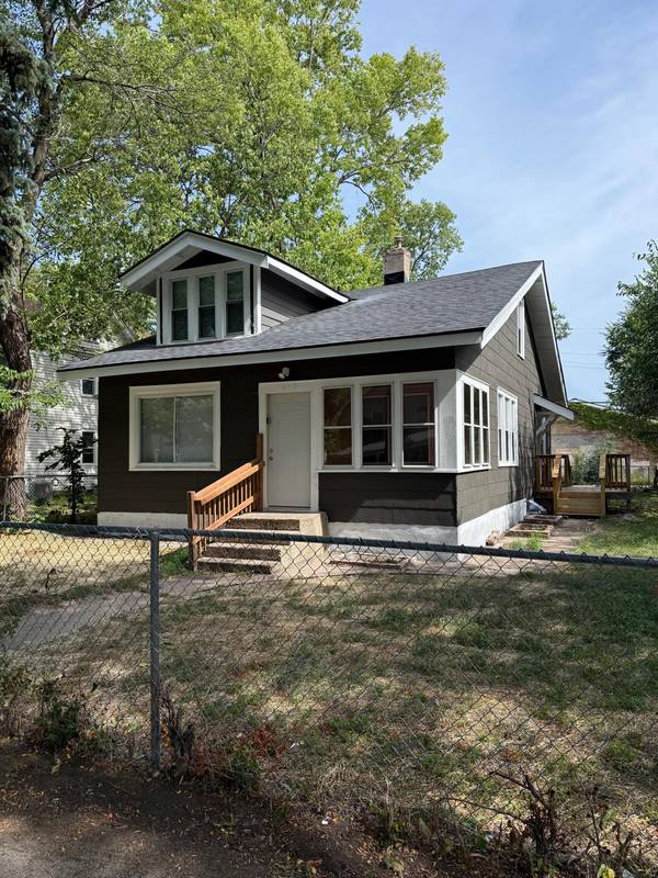 2439 15th AVE S, Minneapolis, MN 55404