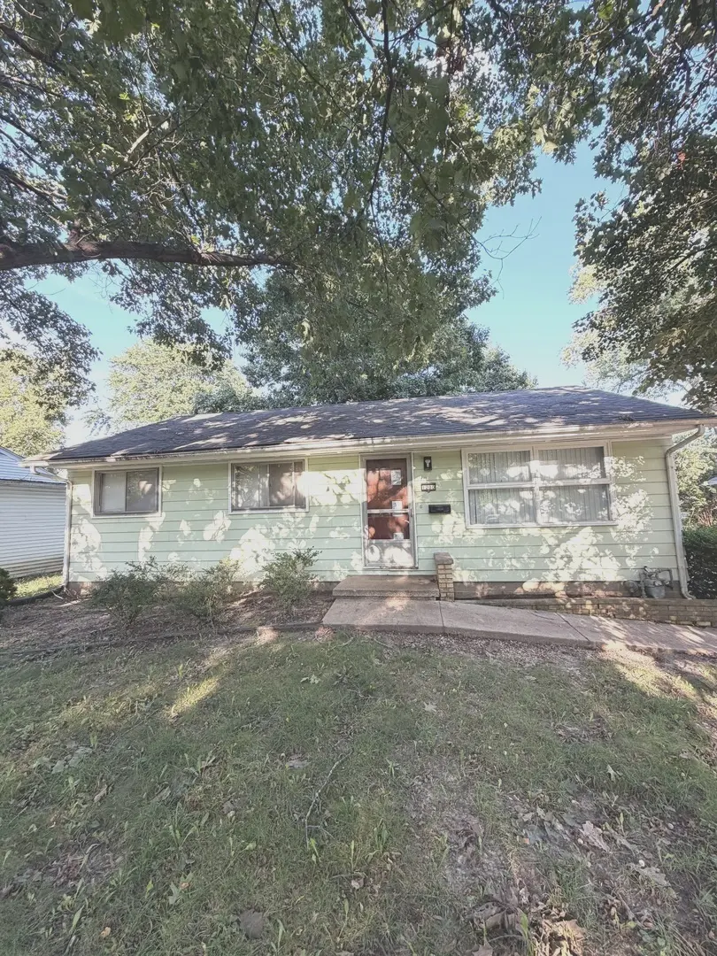 1200 Patton PL, Urbana, IL 61801
