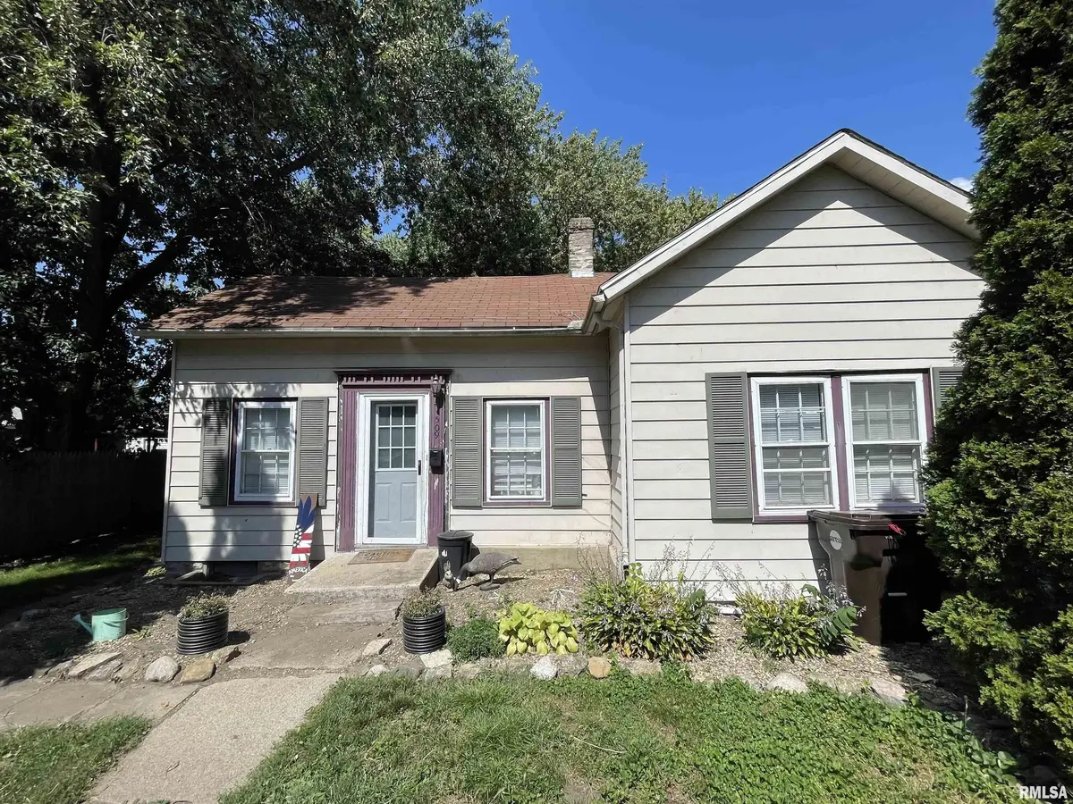 509 THOMAS ST, Henry, IL 61537
