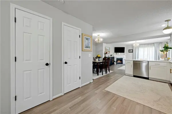 20 NW 95th PL, Kansas City, MO 64155