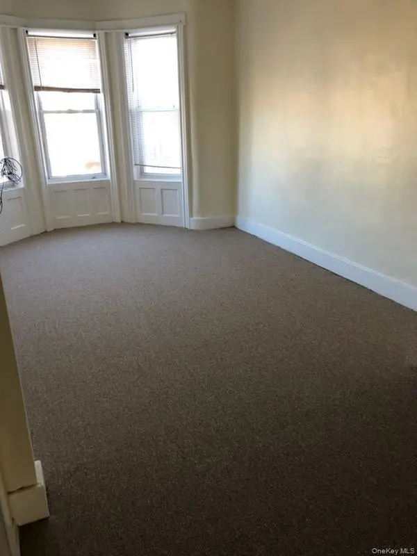 7516 64th ST, Glendale, NY 11385
