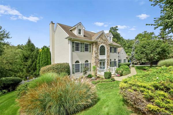 20 Parkview CIR, Carmel, NY 10512
