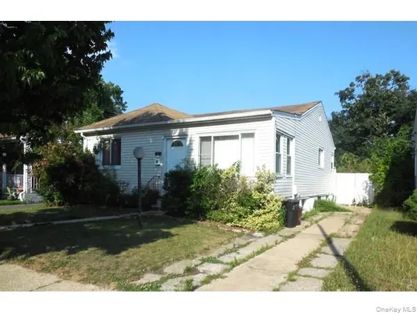 12137 237th ST, Rosedale, NY 11422