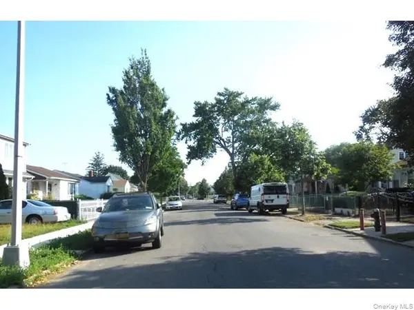 12137 237th ST, Rosedale, NY 11422