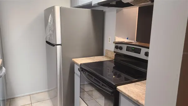 4411 SHADY TERRACE LN #214, Tampa, FL 33613