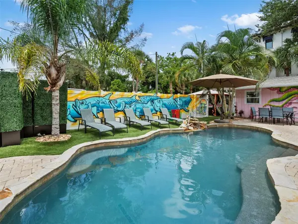 6550 SABAL DR, Sarasota, FL 34242