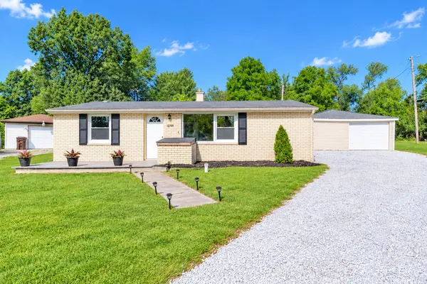 12704 Whitcomb ST, Crown Point, IN 46307