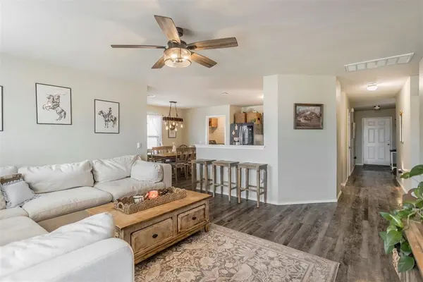 9609 High Noon RD, Yukon, OK 73099