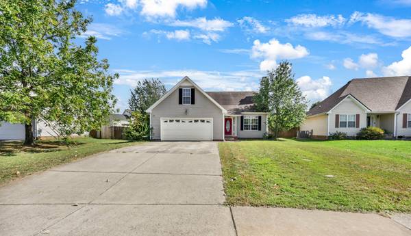 1967 Whirlaway Cir, Clarksville, TN 37042