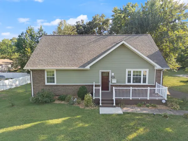 532 Appleton Dr, Clarksville, TN 37042