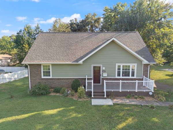 532 Appleton Dr, Clarksville, TN 37042