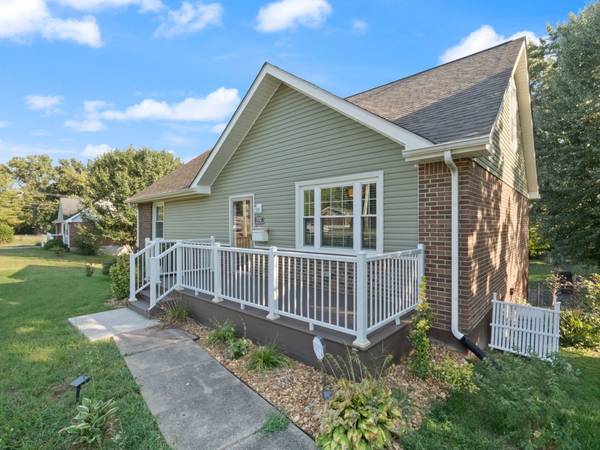 532 Appleton Dr, Clarksville, TN 37042