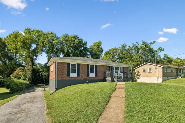 5007 Bonnameade Dr, Hermitage, TN 37076