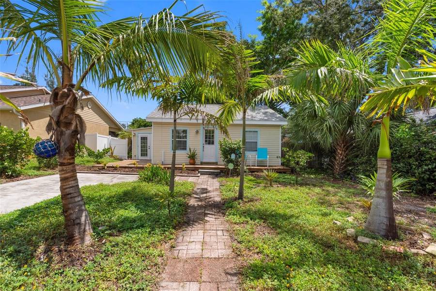2222 QUINCY ST S, St Petersburg, FL 33711