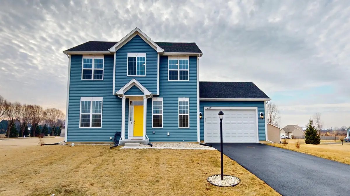 219 Deer Run TRL, Poplar Grove, IL 61065