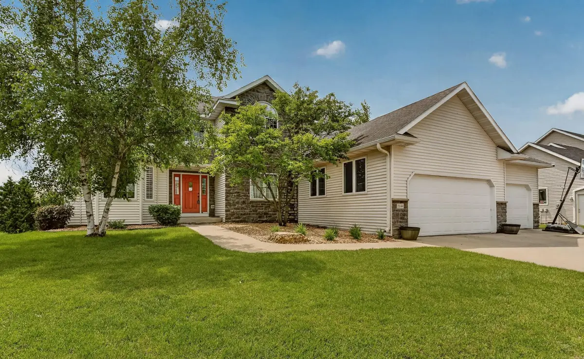 2144 Jade LN NE, Rochester, MN 55906