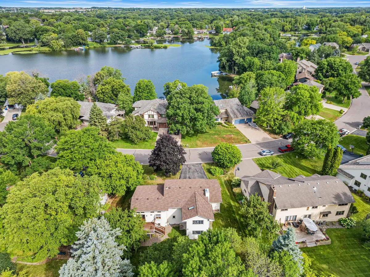 4640 Goldenrod LN N, Plymouth, MN 55442
