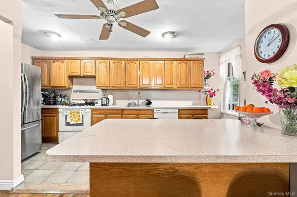 74-45 Yellowstone BLVD #5G, Rego Park, NY 11374