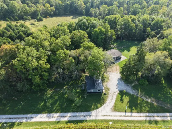 6890 E County Road 800 N, Bainbridge, IN 46105