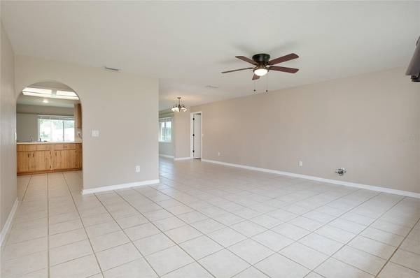 21300 WASHBURN AVE, Port Charlotte, FL 33952