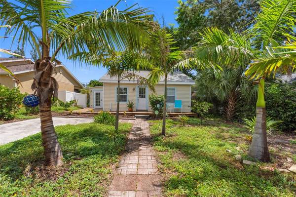2222 QUINCY ST S, St Petersburg, FL 33711