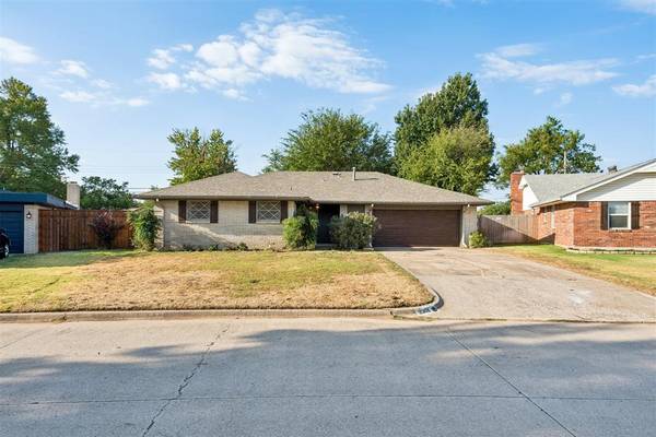 8308 NW 39th ST, Bethany, OK 73008