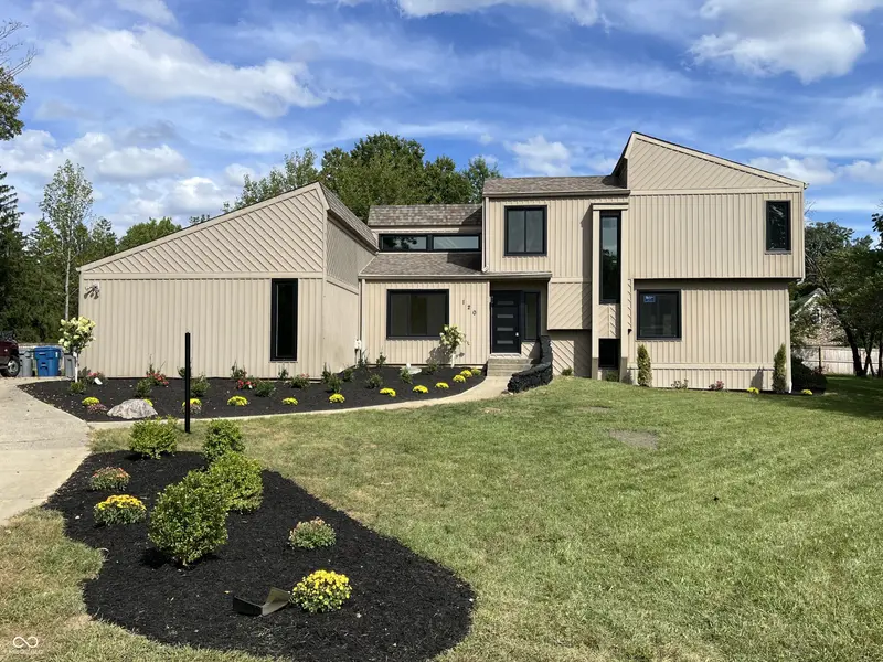 120 Wesley CIR, Noblesville, IN 46062