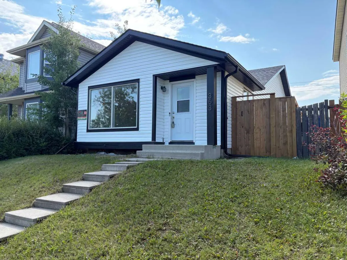 363 Falton DR NE, Calgary, AB T1Y1B2