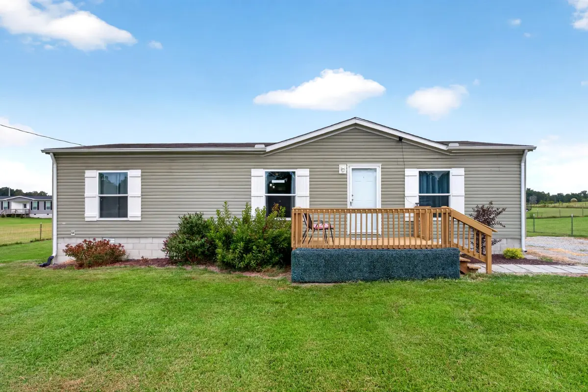 2641 Wildcat Rd, Sparta, TN 38583