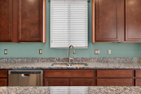 4554 Cranston RD, Canton Charter Township, MI 48188