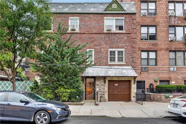 11 Mackay PL, Brooklyn, NY 11209
