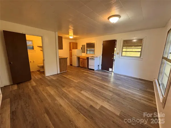 84 Pelohi Cove RD, Bryson City, NC 28713