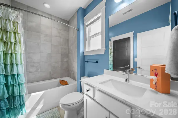 2843 Shumard DR, Gastonia, NC 28054