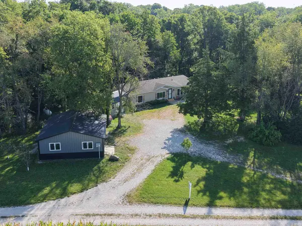 6890 E County Road 800 North ***, Bainbridge, IN 46105