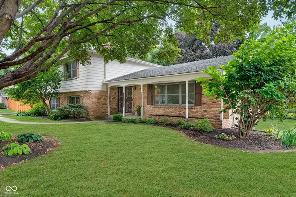 665 Holliday LN, Indianapolis, IN 46260