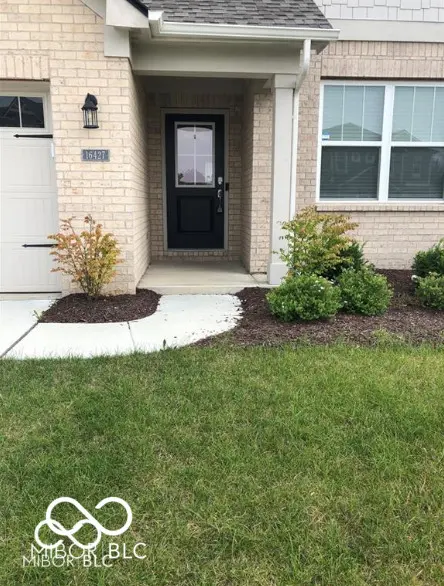 16427 Sedalia DR, Fishers, IN 46040