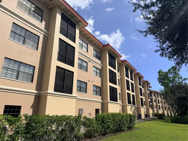 7702 LAKE VISTA CT #303, Lakewood Ranch, FL 34202