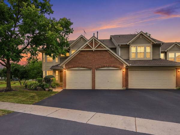 4420 Edinburg LN, Hanover Park, IL 60133
