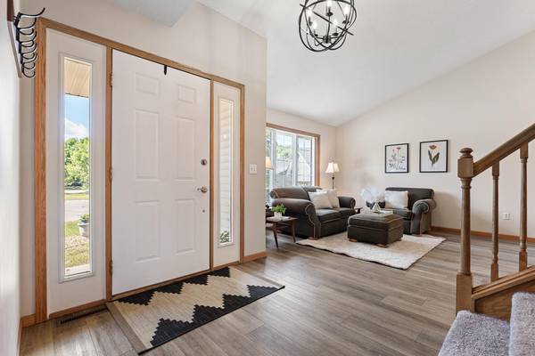 6300 91st TRL N, Brooklyn Park, MN 55445