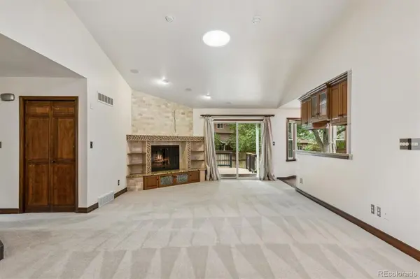 5923 W Pacific CIR, Lakewood, CO 80227
