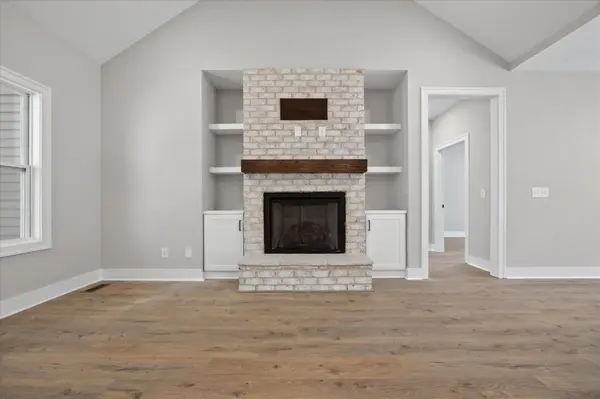 4973 Hunter Rd, Southside, TN 37171