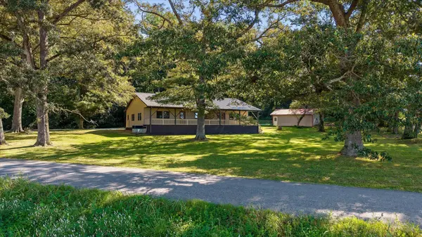 740 Alex Marlow Road, Hillsboro, TN 37342