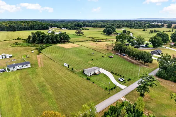 2641 Wildcat Rd, Sparta, TN 38583