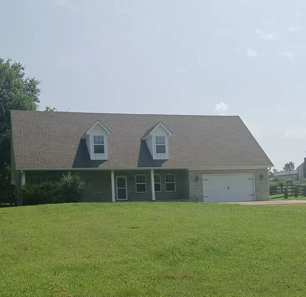 2107 Double Branch Rd, Columbia, TN 38401
