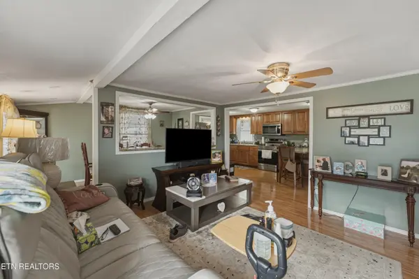 2353 Old Harriman Hwy, Harriman, TN 37748