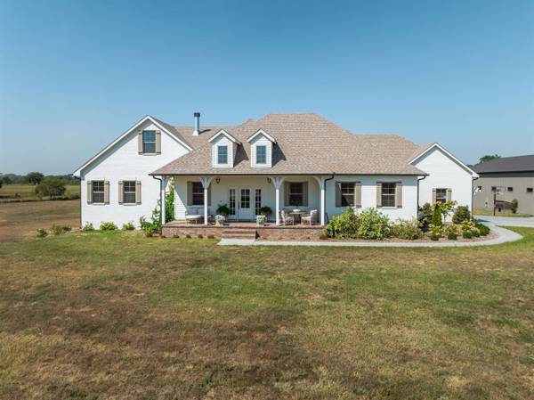 1751 S Bonanza, Garden Plain, KS 67050