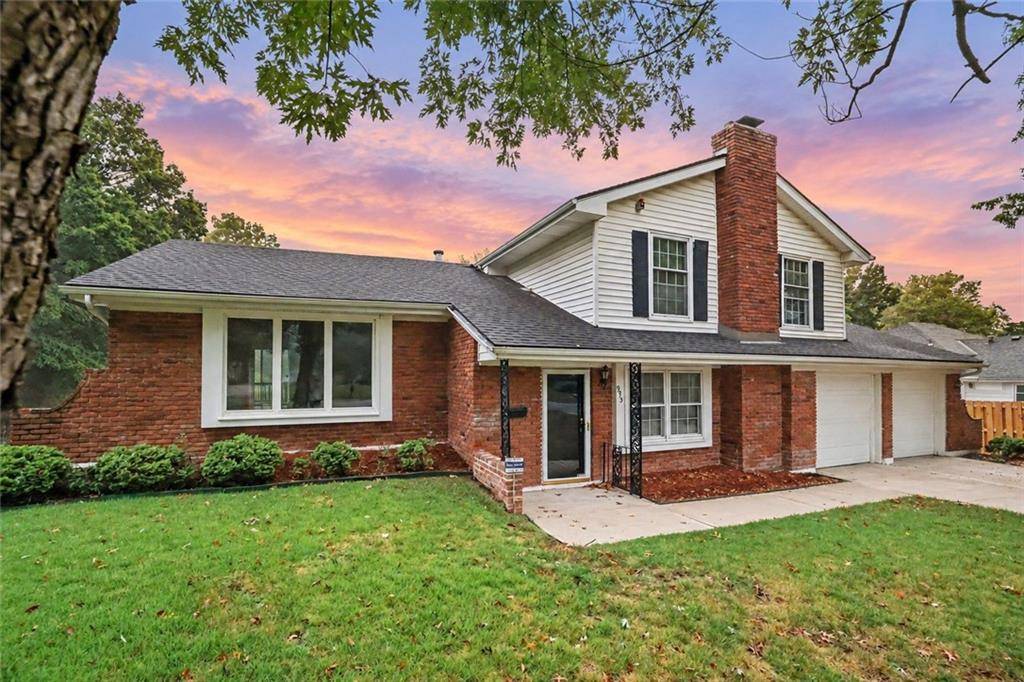 9915 Belleview AVE, Kansas City, MO 64114