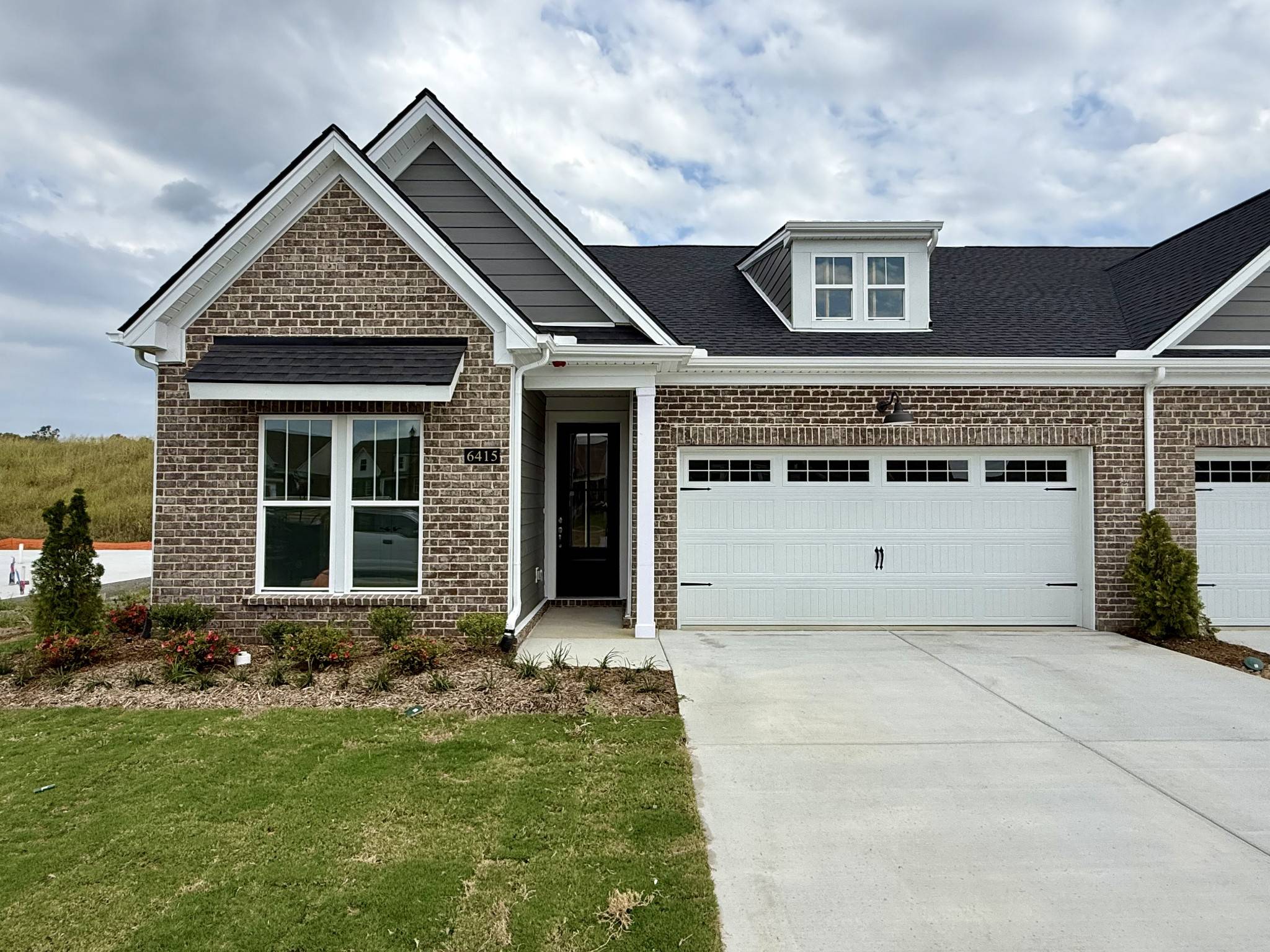 6415 Waymeet Dr, Spring Hill, TN 37174